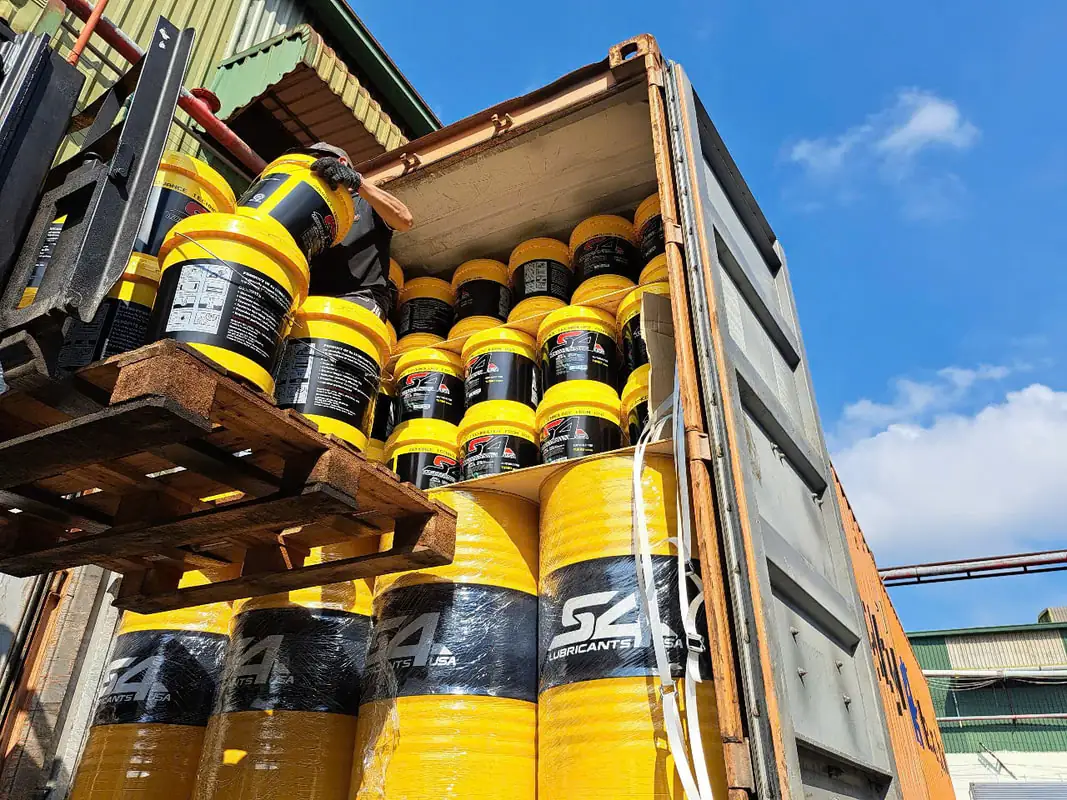  Đại Lý Dầu Nhớt – Kinh Nghiệm Và Cách Nhập Hàng Giá Sỉ Cho Người Mới